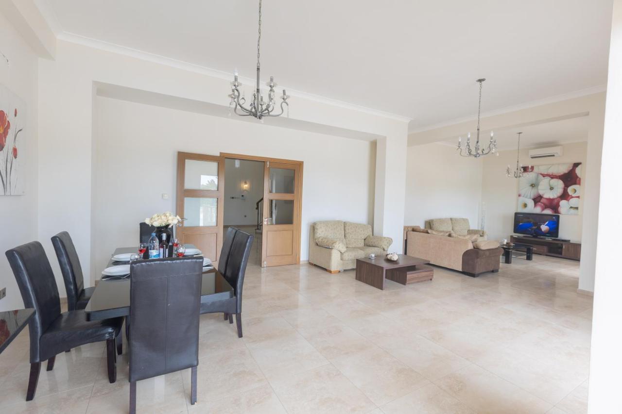 Sparta Luxury Villa Protaras Buitenkant foto