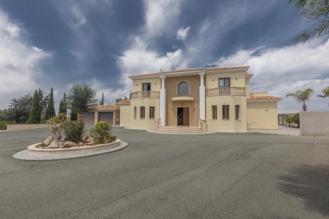 Sparta Luxury Villa Protaras Buitenkant foto
